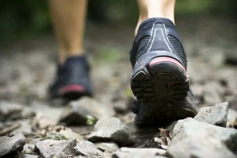 How to Choose the Best Walking Shoes - vs Running Shoes